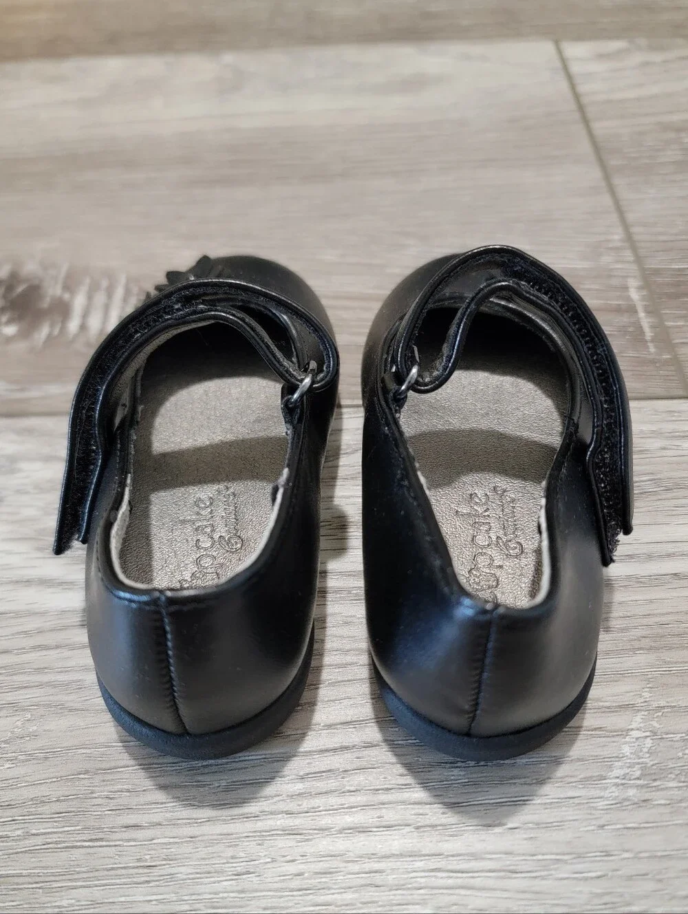 Cupcake Couture Black Girls' Mary Jane Dress Shoes with Floral Trim (Sz 5)
